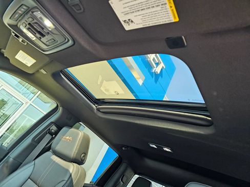 New 2026 Chevrolet Silverado 1500 High Country w/ Midnight Edition AWD/4WD image 22