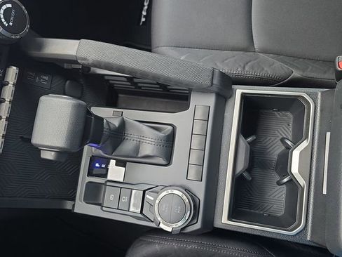Used 2025 Toyota Tacoma SR5 image 24