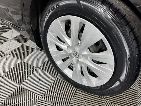 Used 2024 Nissan Sentra S FWD image 14