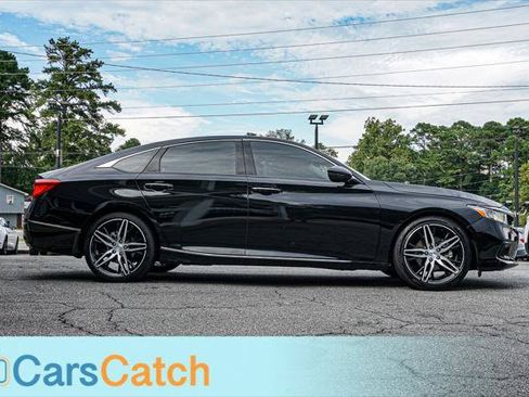 Used 2021 Honda Accord Touring image 10