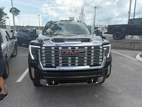 Certified 2024 GMC Sierra 2500 Denali w/ Denali Reserve Package AWD/4WD image 4