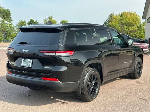 Used 2022 Jeep Grand Cherokee L Limited w/ Luxury Tech Group II AWD/4WD image 6