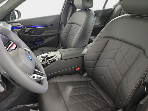 New 2026 BMW 550e xDrive 550e xDrive image 15