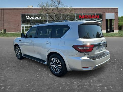 Used 2022 Nissan Armada SL RWD image 2