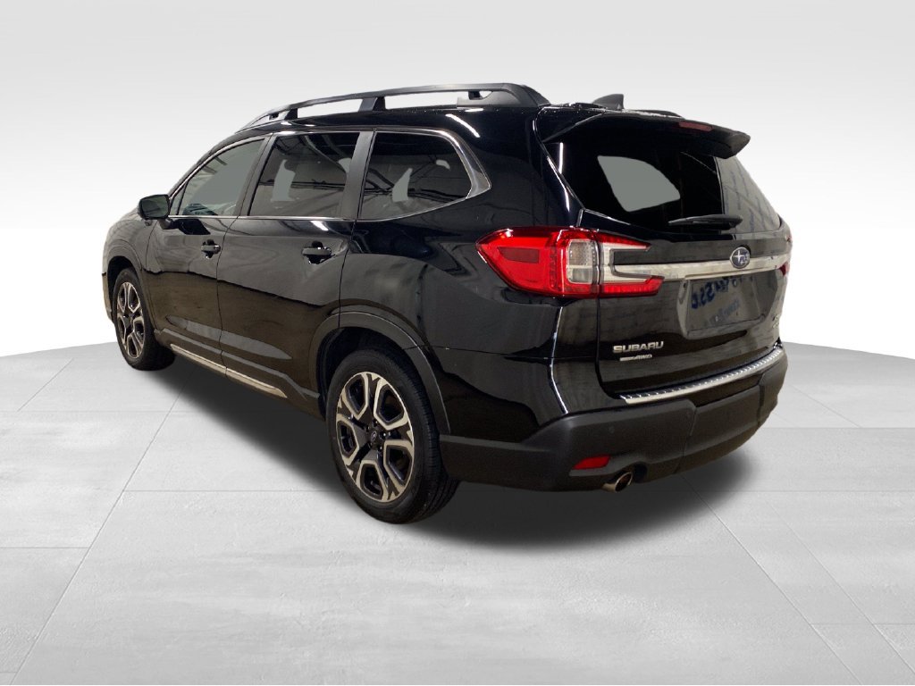 Certified 2023 Subaru Ascent Limited w/ Technology Package AWD/4WD image 2
