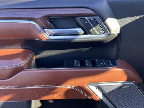 Used 2024 GMC Sierra 3500 Denali Ultimate image 11