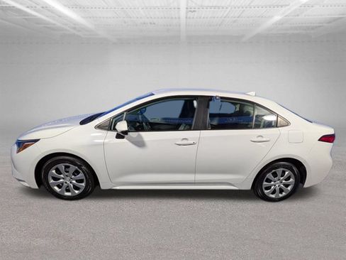 Used 2023 Toyota Corolla LE FWD image 8