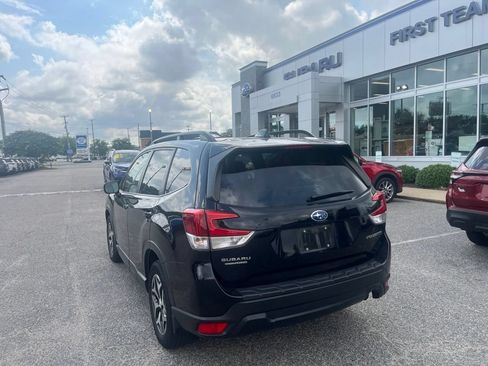Used 2020 Subaru Forester Premium AWD/4WD image 6