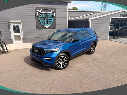 Used 2022 Ford Explorer ST AWD/4WD image 2