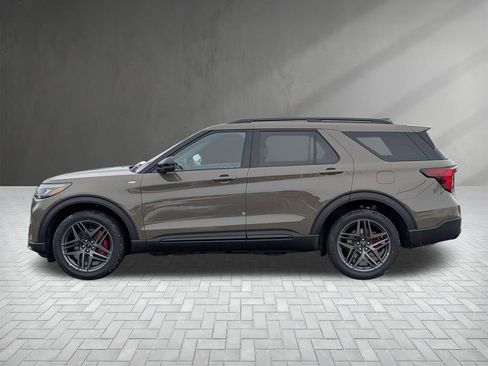 New 2026 Ford Explorer ST-Line w/ ST-Line Street Pack image 6