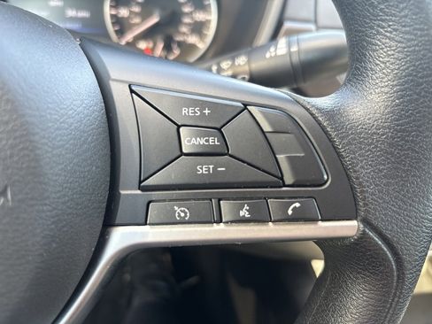 Used 2024 Nissan Altima 2.5 SV image 37