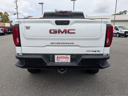Used 2023 GMC Sierra 1500 AT4X image 5