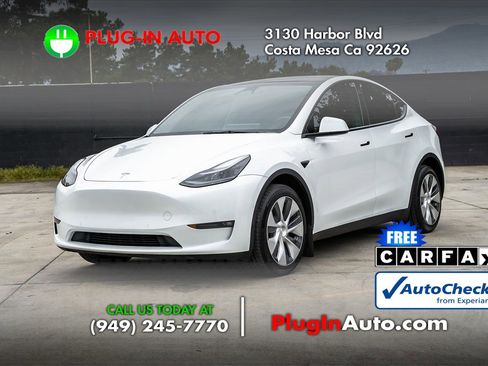 Used 2022 Tesla Model Y Long Range AWD/4WD image 1