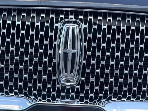 Certified 2023 Lincoln Navigator Reserve AWD/4WD image 9