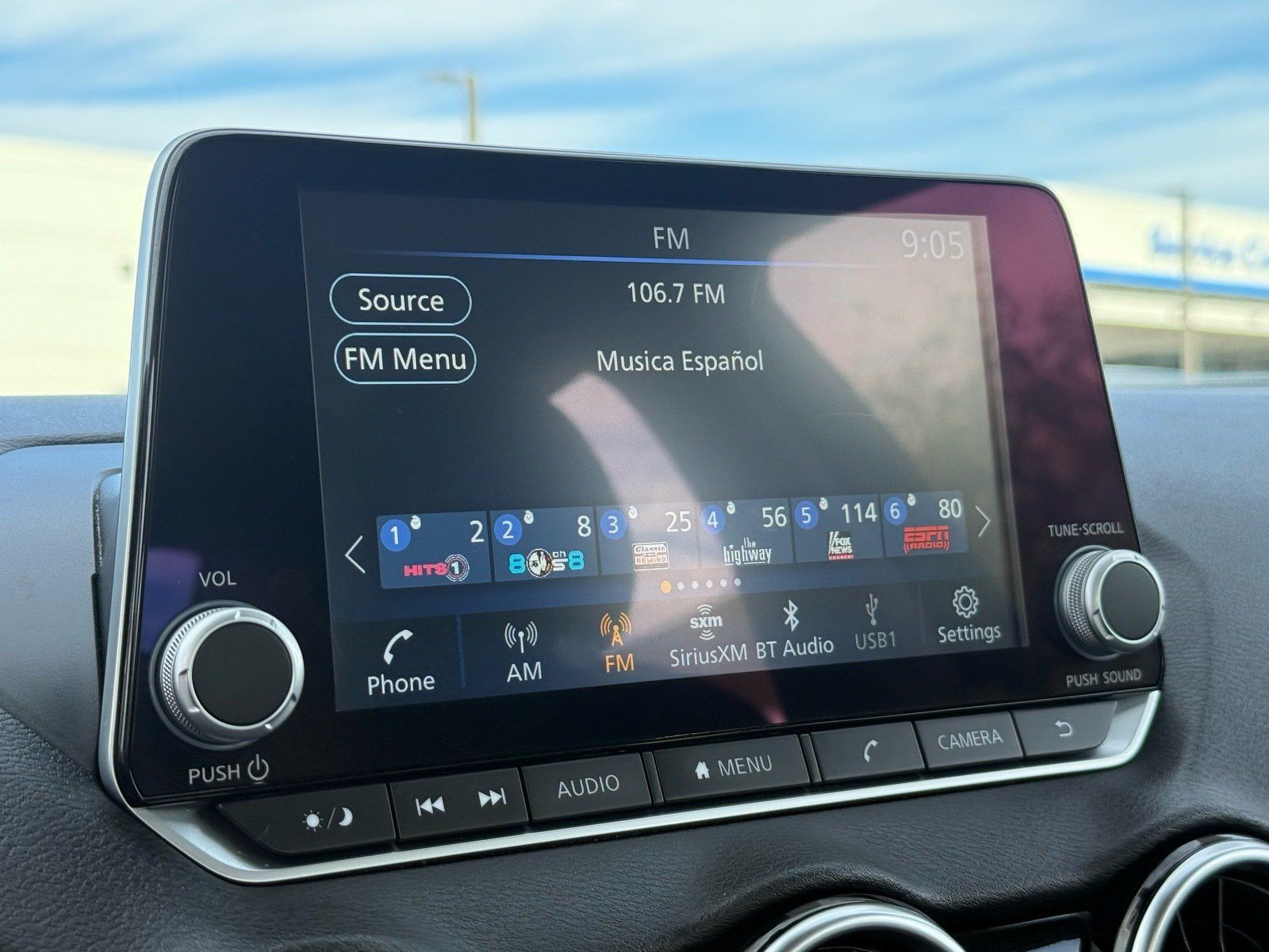 Used 2025 Nissan Sentra SV FWD image 21