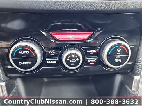 Used 2022 Subaru Forester Touring image 17