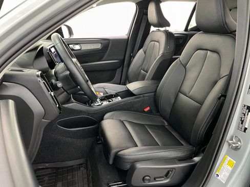 Used 2026 Volvo XC40 B5 Plus w/ Protection Package Premier image 26