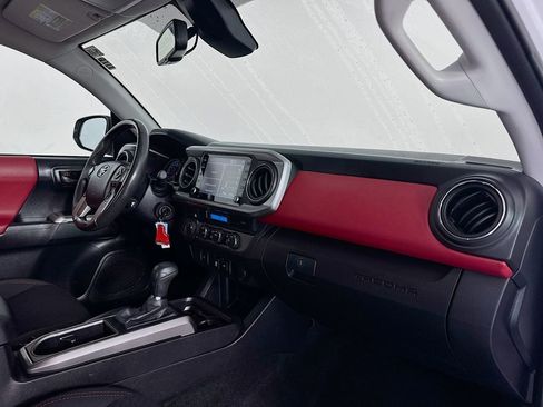 Used 2021 Toyota Tacoma SR5 image 30