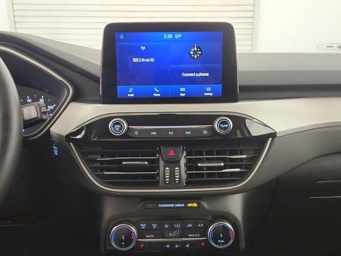 Used 2022 Ford Escape SEL image 12