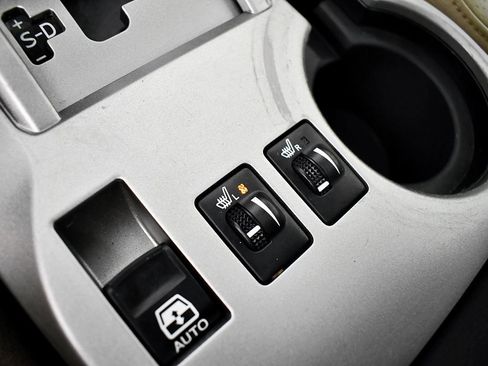 Used 2013 Toyota 4Runner Limited image 29