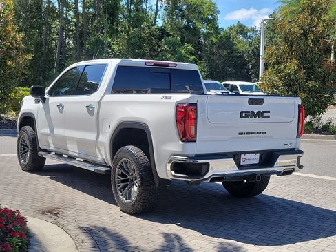 Used 2022 GMC Sierra 1500 SLT w/ SLT Premium Plus Package AWD/4WD image 2