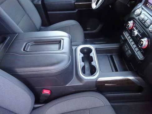 Certified 2020 GMC Sierra 1500 Elevation w/ Elevation Value Package AWD/4WD image 19