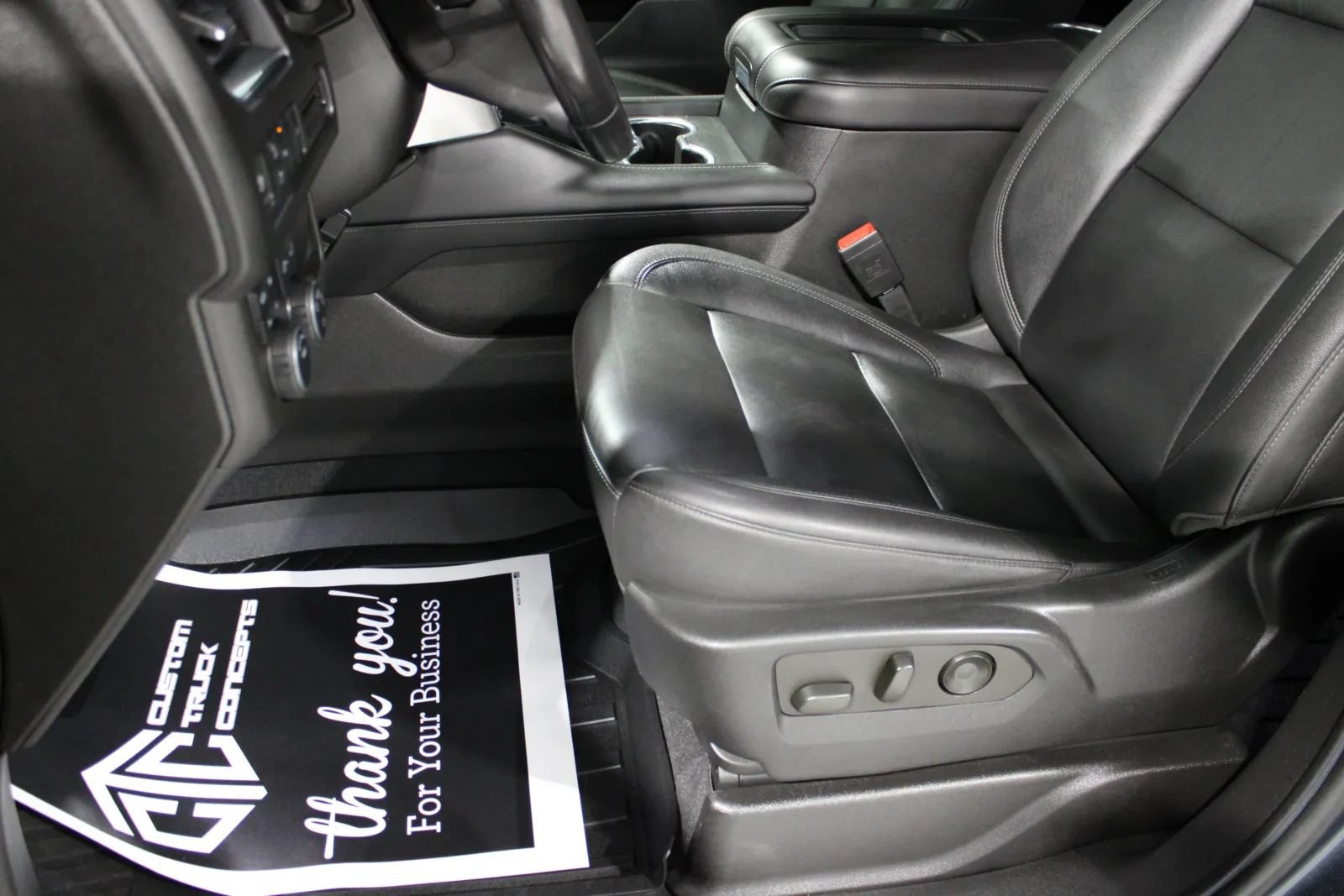 Used 2021 Chevrolet Tahoe Z71 AWD/4WD image 29