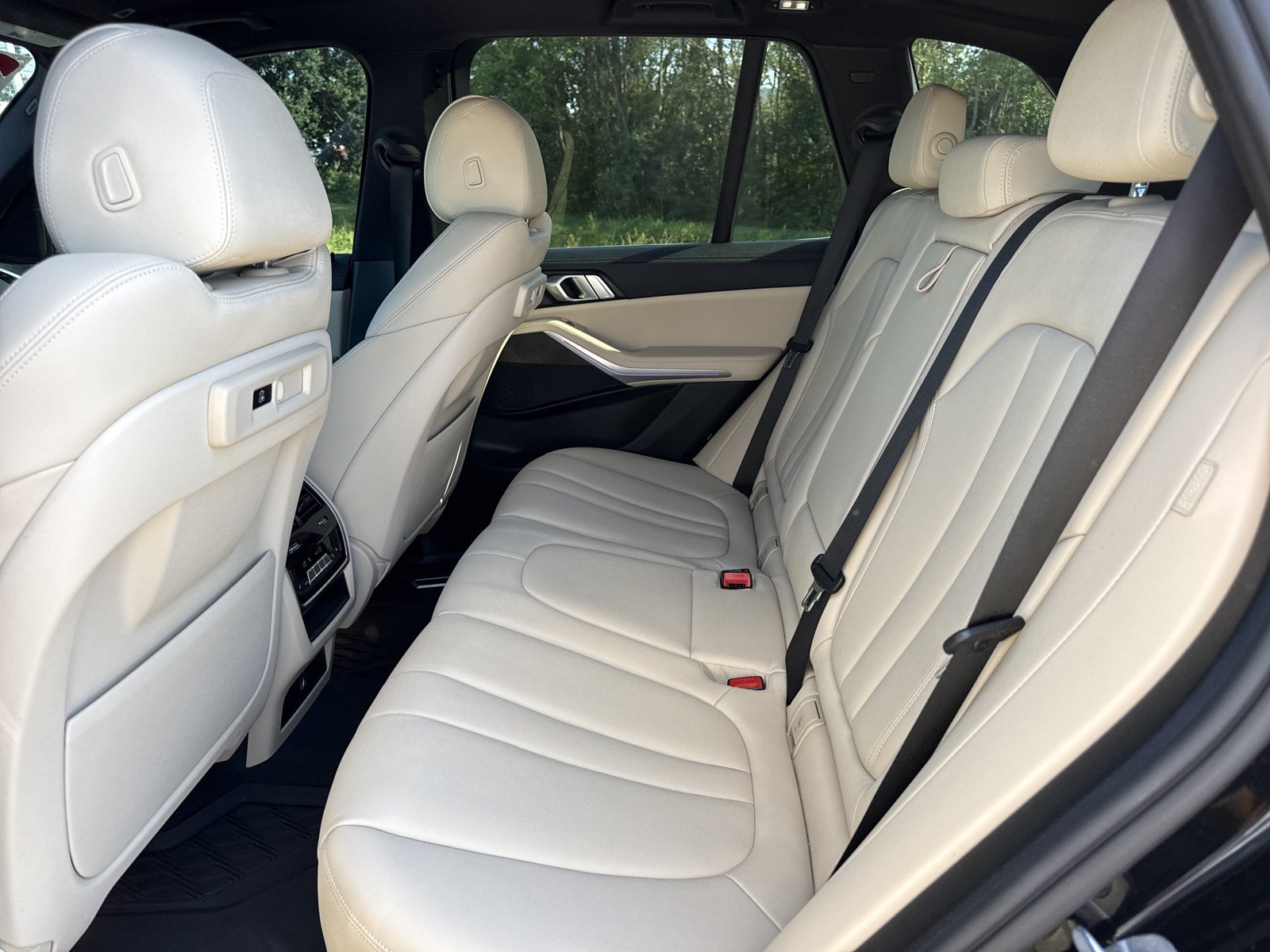 Used 2022 BMW X5 sDrive40i w/ Premium Package RWD image 14