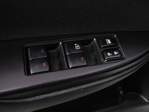 Used 2012 Subaru Legacy 2.5i Premium AWD/4WD image 23