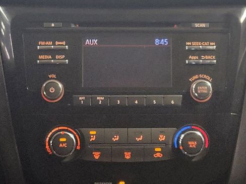 Used 2016 Nissan Rogue S FWD image 25