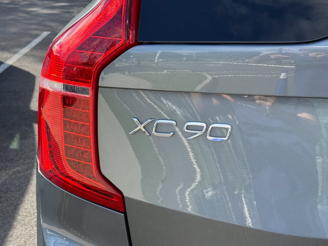 Used 2020 Volvo XC90 T6 Momentum AWD/4WD image 31