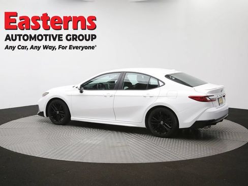 Used 2025 Toyota Camry SE FWD image 61
