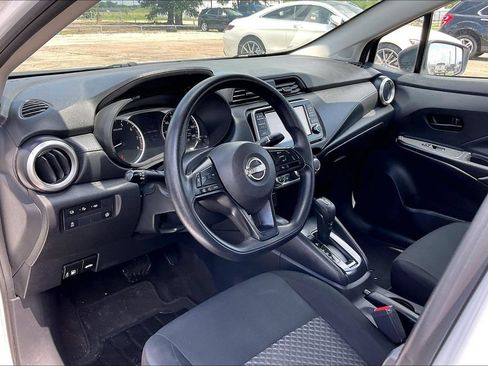 Used 2023 Nissan Versa S FWD image 14