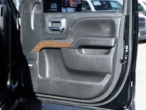 Used 2018 GMC Sierra 3500 Denali w/ Duramax Plus Package image 42