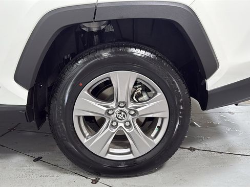 Certified 2025 Toyota RAV4 LE image 23