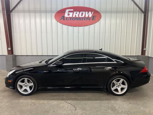 Used 2011 Mercedes-Benz CLS 550 image 14