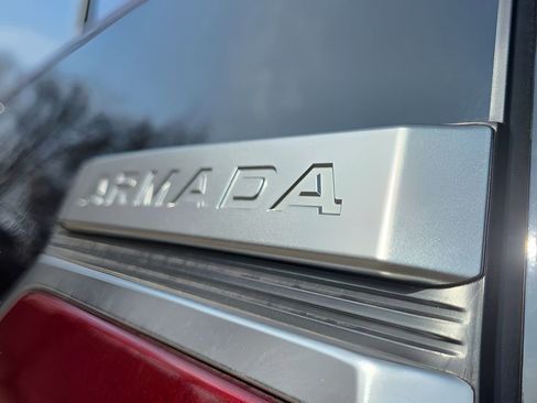 Used 2025 Nissan Armada SL w/ Captain's Chari Seat Package image 6