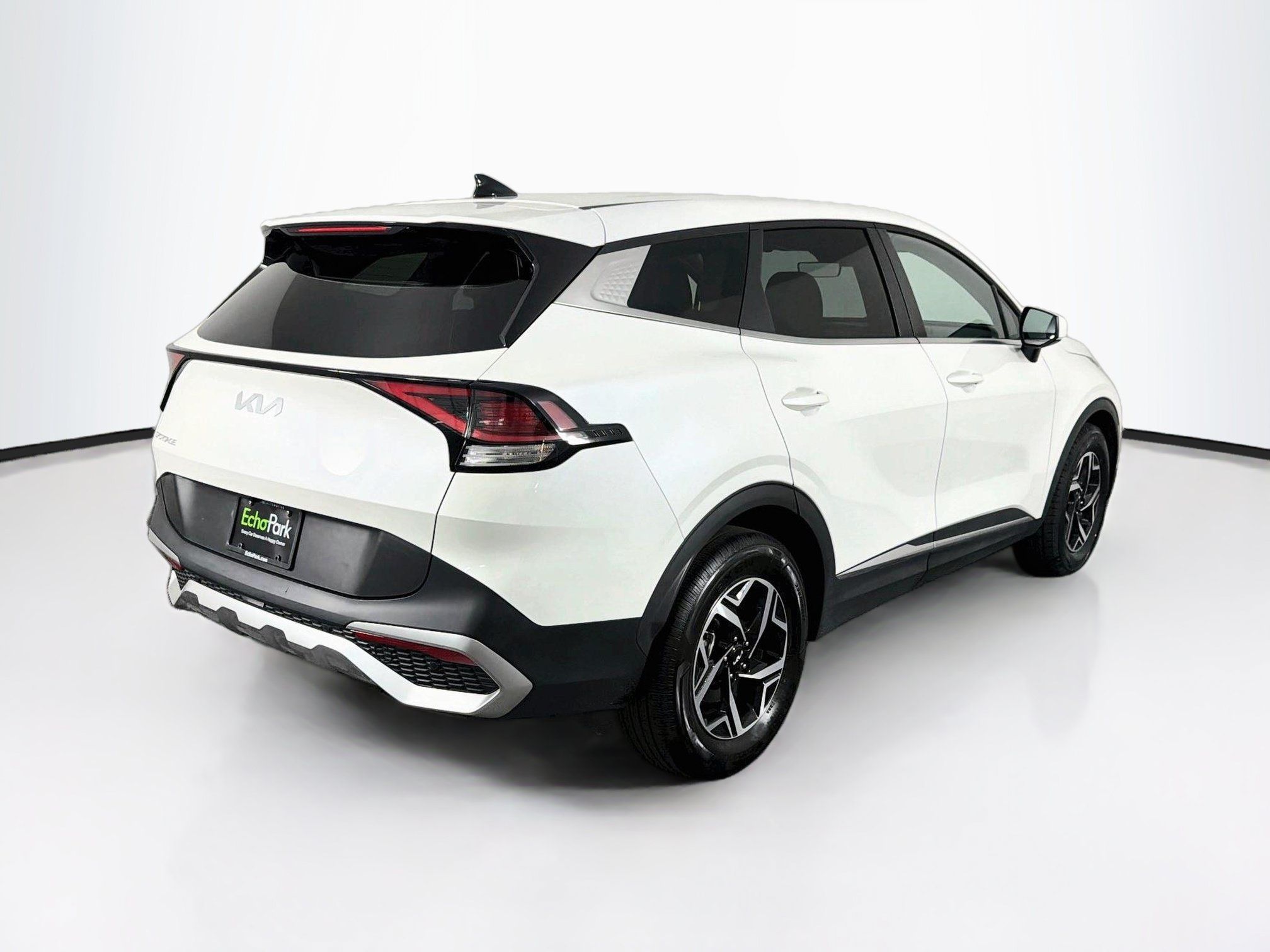 Used 2025 Kia Sportage LX FWD image 9