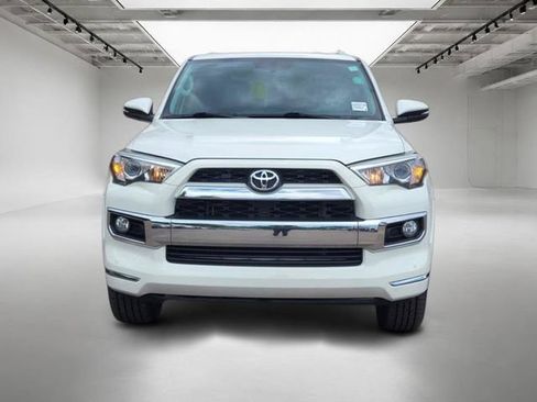 Used 2018 Toyota 4Runner Limited AWD/4WD image 9