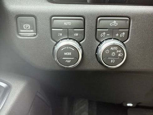 New 2026 GMC Sierra 1500 Elevation AWD/4WD image 4