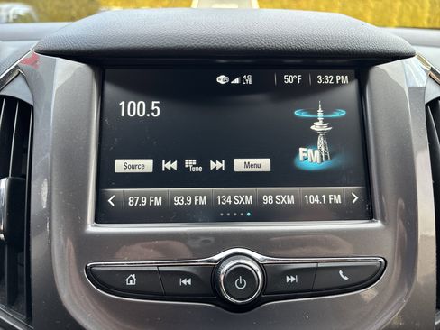 Used 2017 Chevrolet Cruze LT w/ RS Package image 26