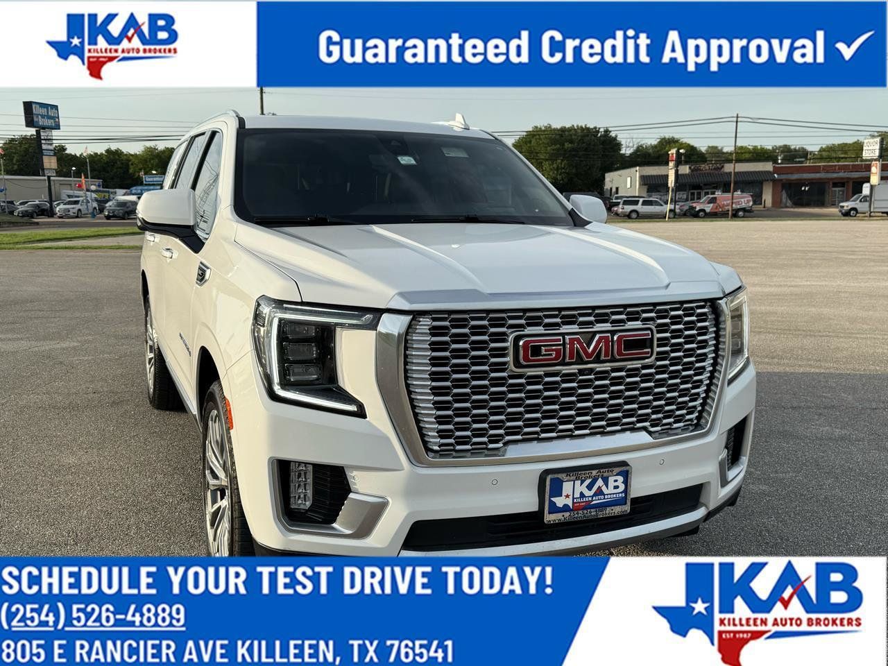 Used 2021 GMC Yukon Denali w/ Denali Premium Package AWD/4WD image 1