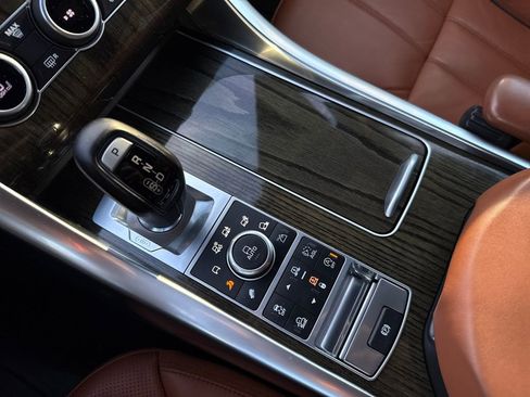 Used 2016 Land Rover Range Rover Sport Supercharged image 23
