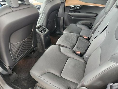 Used 2025 Volvo XC90 T8 Plus w/ Protection Package Premier image 34