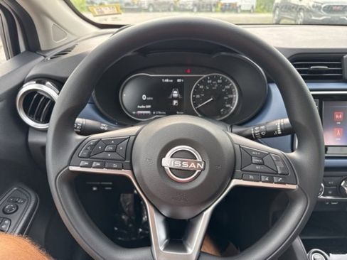 New 2025 Nissan Versa SV w/ Trunk Package image 27