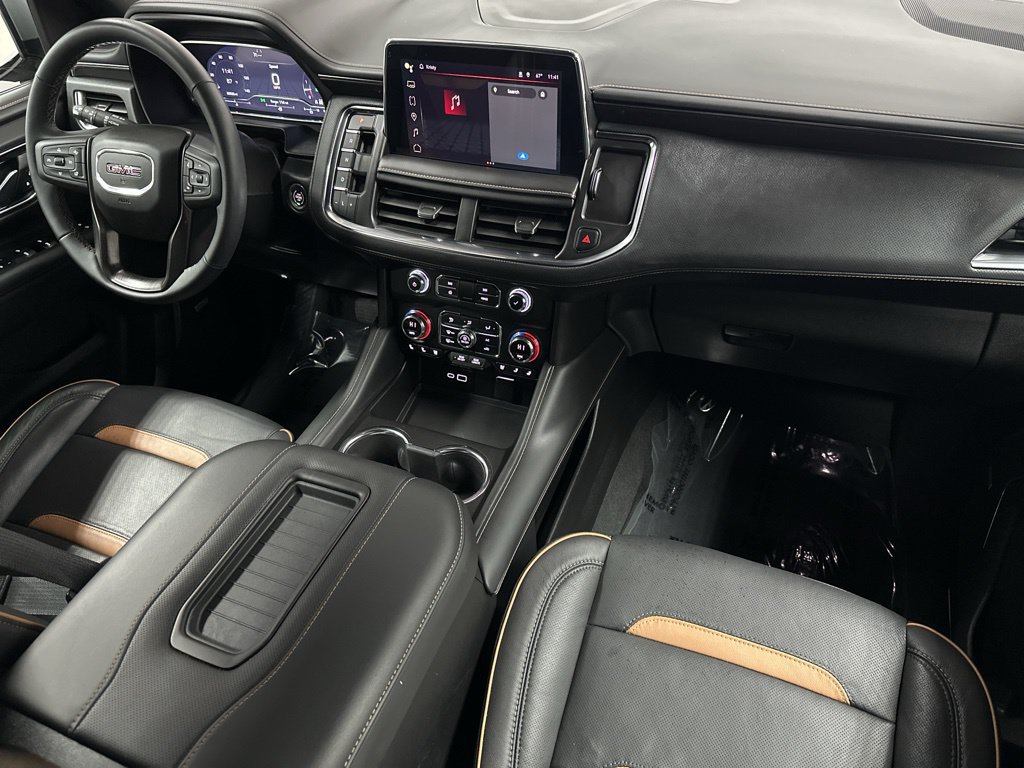 Used 2024 GMC Yukon AT4 w/ Technology Package AWD/4WD image 12
