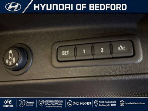 Used 2018 Chevrolet Equinox Premier FWD image 14