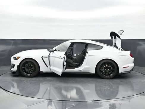 Used 2019 Ford Mustang Shelby GT350 w/ Technology Package RWD image 49