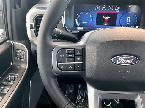 Used 2025 Ford F150 Lariat w/ Equipment Group 501A Mid image 23