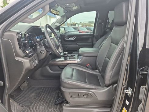 Certified 2023 Chevrolet Silverado 1500 LTZ w/ Technology Package image 11